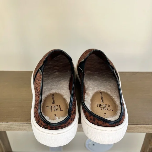 Time and Tru Leopard Print Women's Mules - Picture 3 of 8